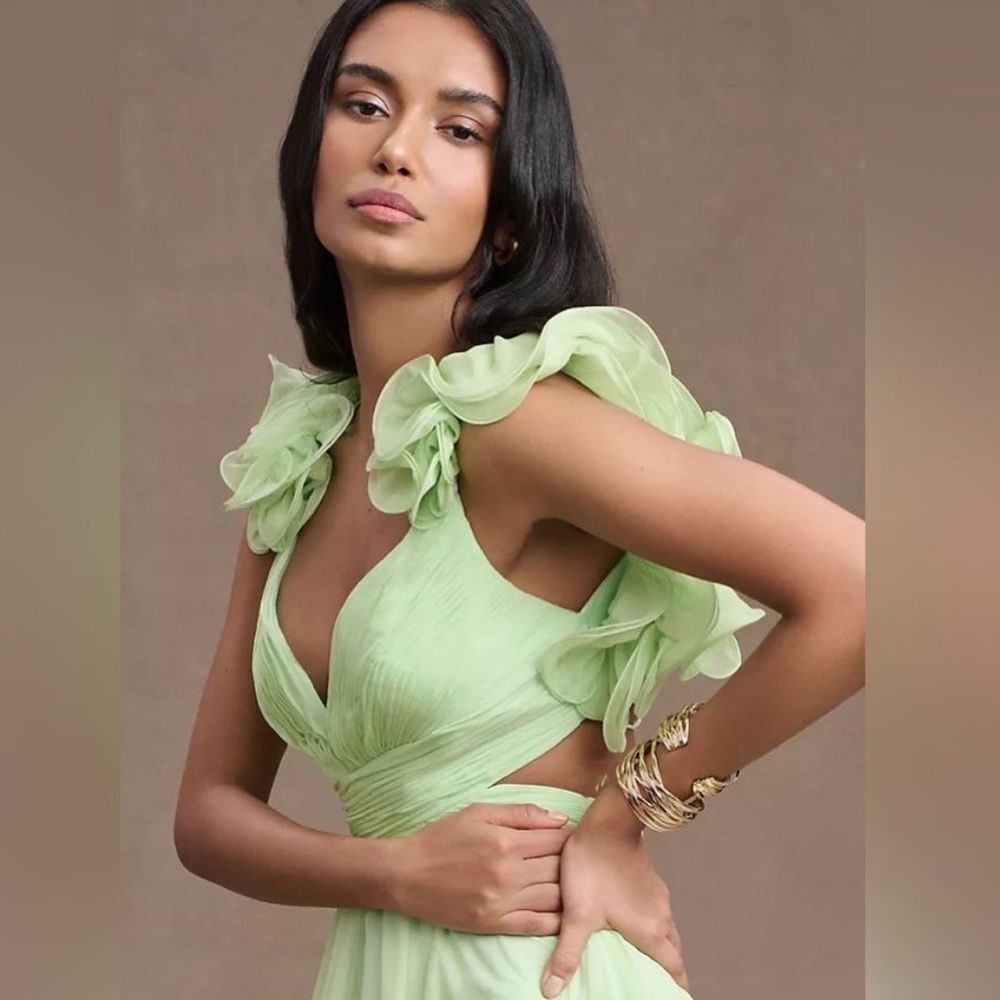 💞 NWT-MAC DUGGAL Mint Green Ruffle Tiered Cut-Out Chiffon Gown 67911 Sz 6 - Picture 5 of 12